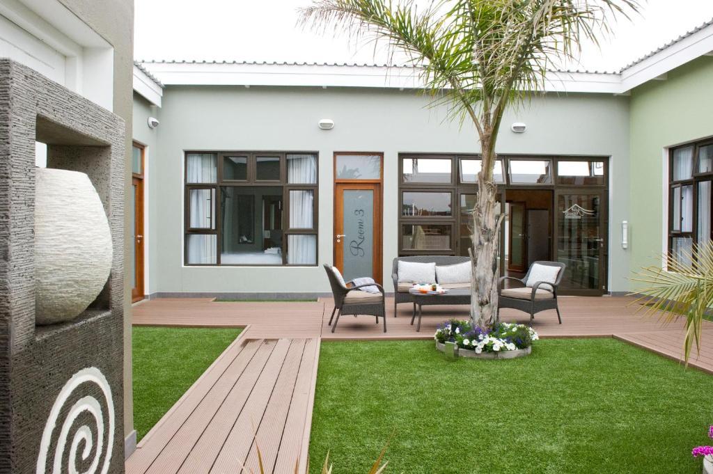 Namib Guesthouse Swakopmund Exterior photo